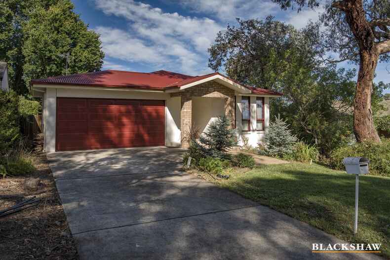 10 De Garis Place Scullin 10 De Garis Place Scullin