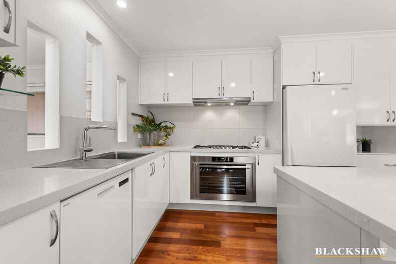 2/1 Bibb Place Greenway 2/1 Bibb Place Greenway