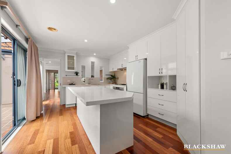 2/1 Bibb Place Greenway 2/1 Bibb Place Greenway