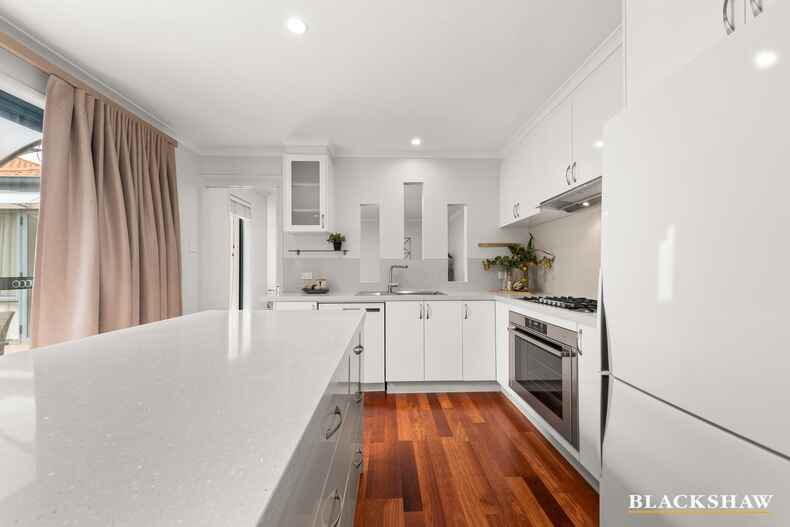 2/1 Bibb Place Greenway 2/1 Bibb Place Greenway