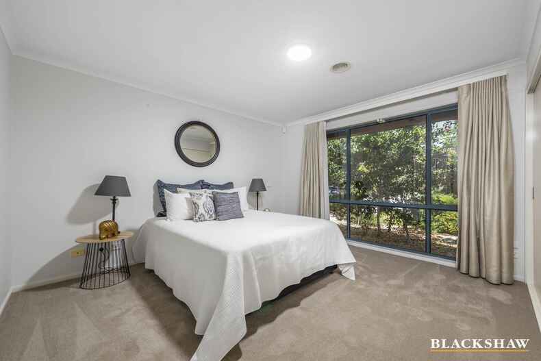 2/1 Bibb Place Greenway 2/1 Bibb Place Greenway