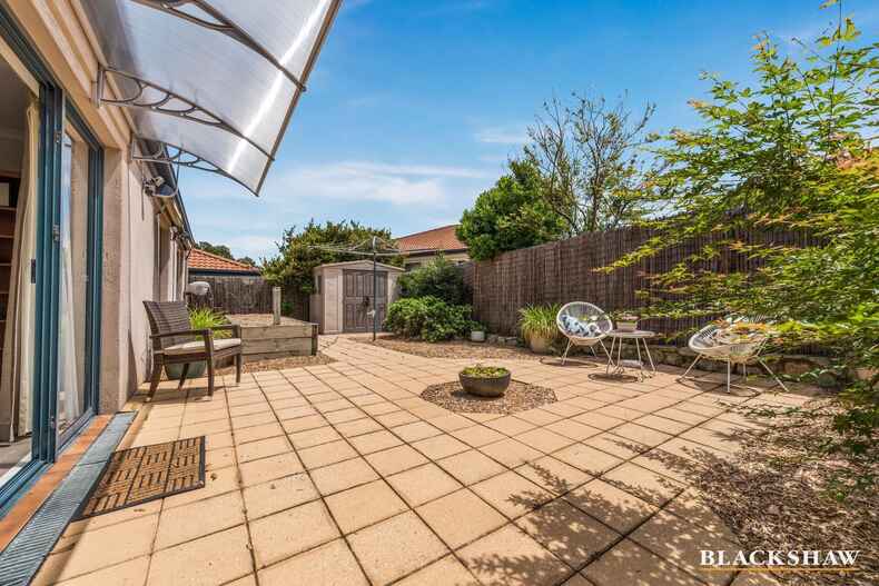 2/1 Bibb Place Greenway 2/1 Bibb Place Greenway