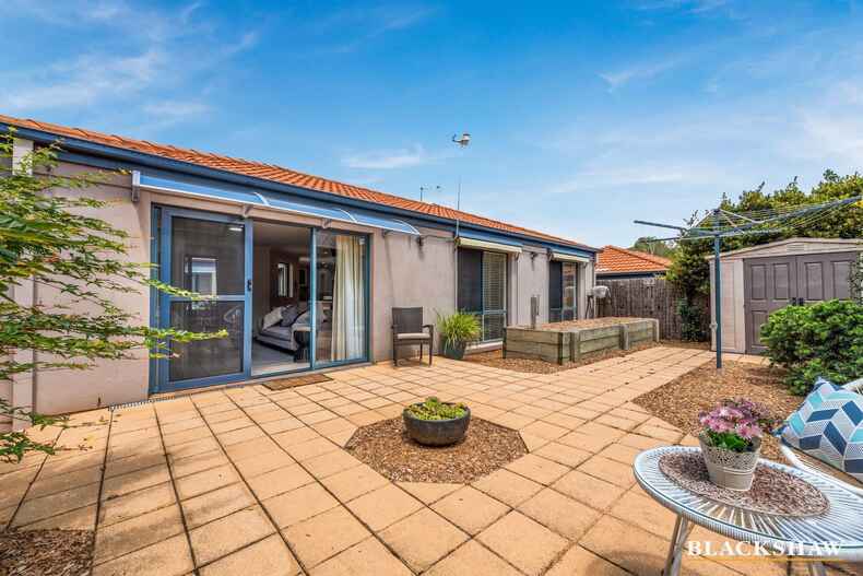 2/1 Bibb Place Greenway 2/1 Bibb Place Greenway