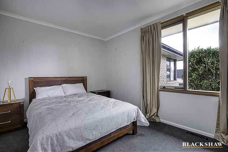 63 Buvelot Street Weston 63 Buvelot Street Weston