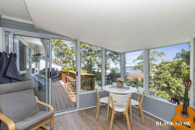 41 Barbara Crescent Denhams Beach 41 Barbara Crescent Denhams Beach