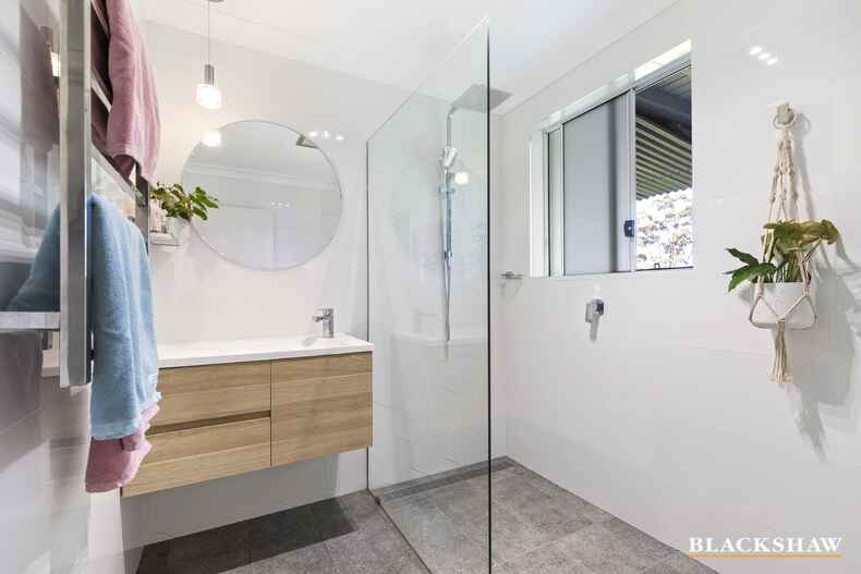 41 Barbara Crescent Denhams Beach 41 Barbara Crescent Denhams Beach