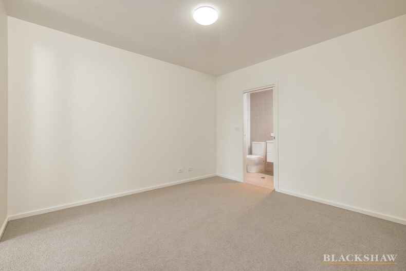 82/1 Limburg Way Greenway 82/1 Limburg Way Greenway