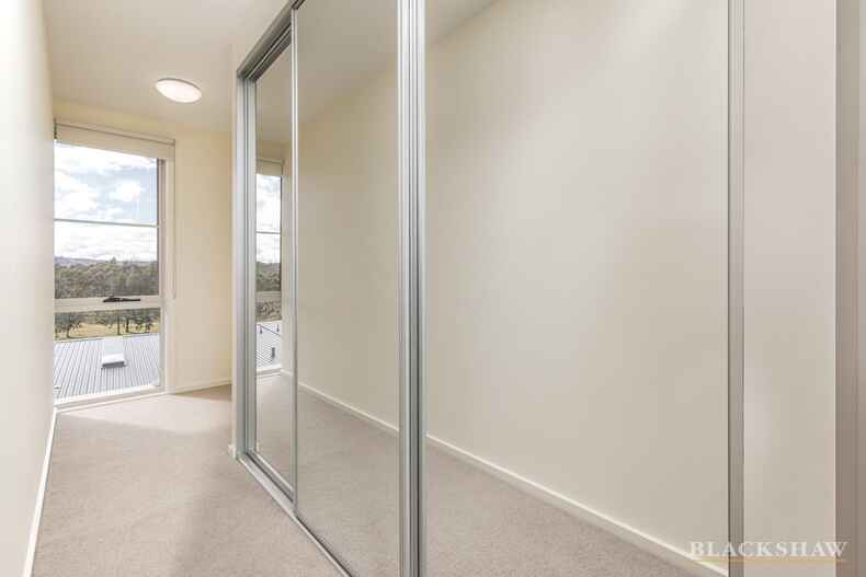 82/1 Limburg Way Greenway 82/1 Limburg Way Greenway