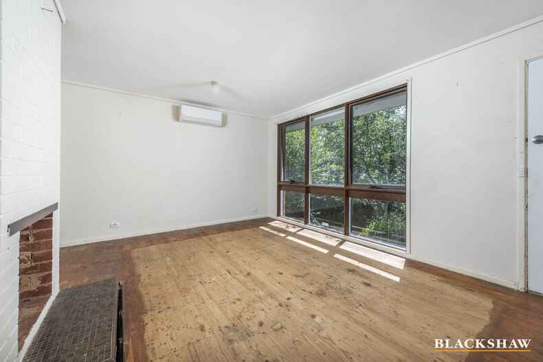 61 Ross Smith Crescent Scullin