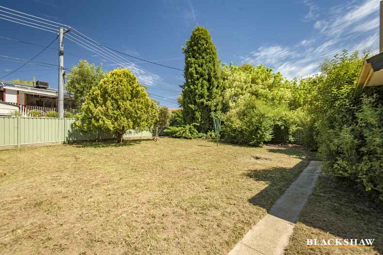 61 Ross Smith Crescent Scullin