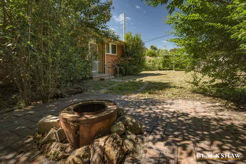 61 Ross Smith Crescent Scullin