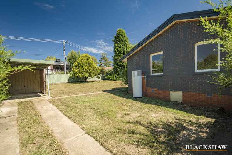 61 Ross Smith Crescent Scullin