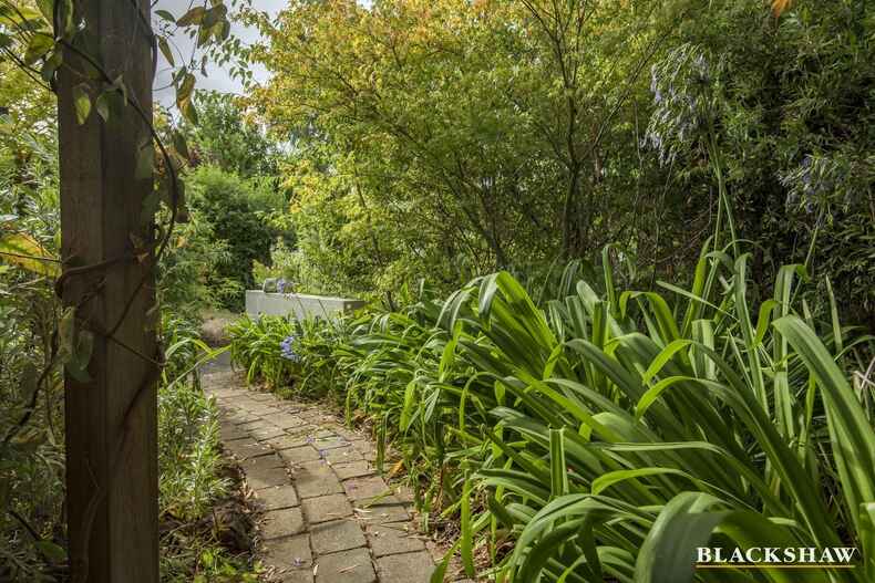 5 Calder Place Holder 5 Calder Place Holder