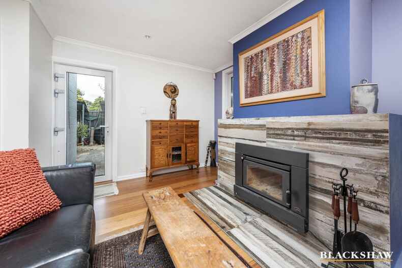 5 Calder Place Holder 5 Calder Place Holder