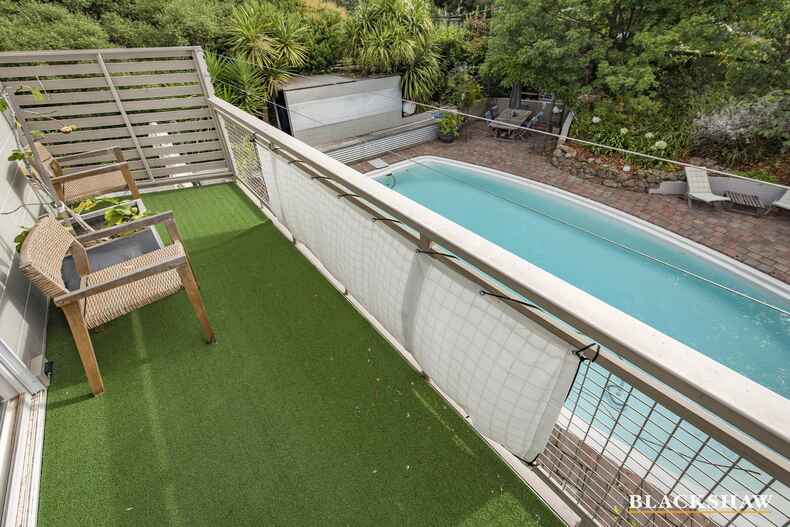 5 Calder Place Holder 5 Calder Place Holder