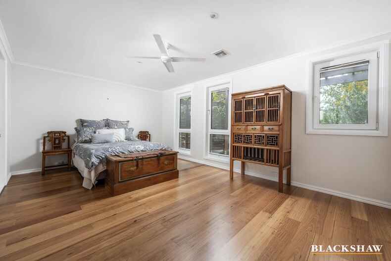 5 Calder Place Holder 5 Calder Place Holder