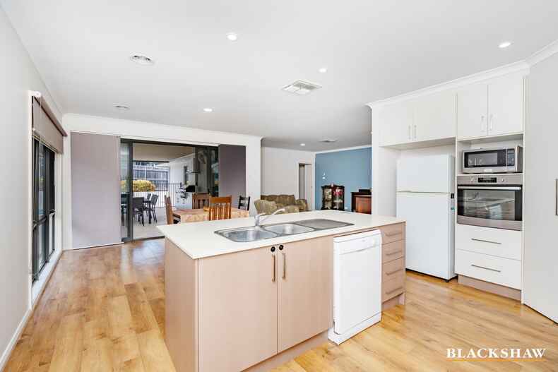 24 Durong Street Crace