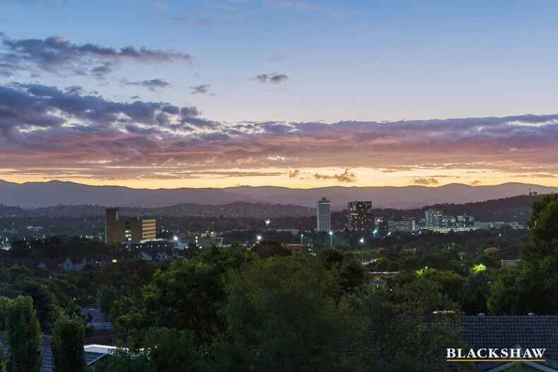 51 Curlewis Crescent Garran 51 Curlewis Crescent Garran