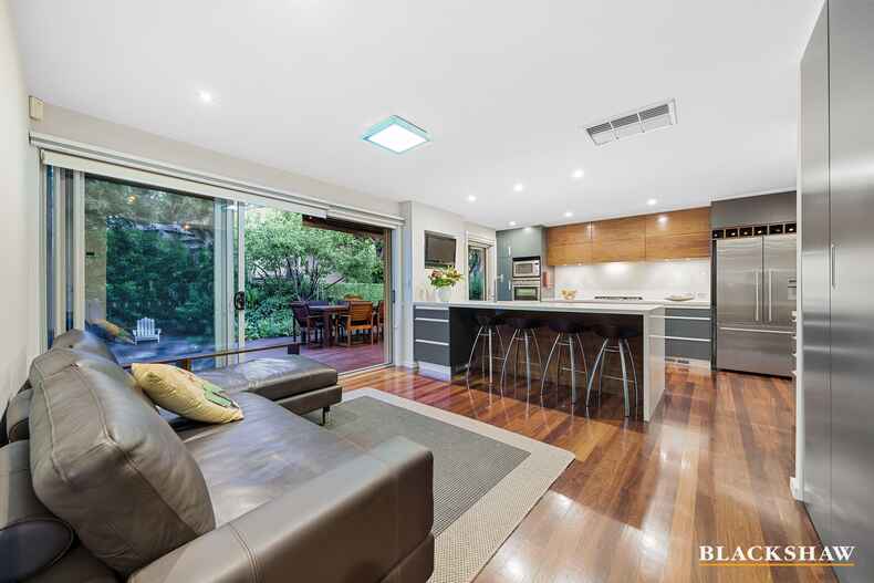 51 Curlewis Crescent Garran 51 Curlewis Crescent Garran