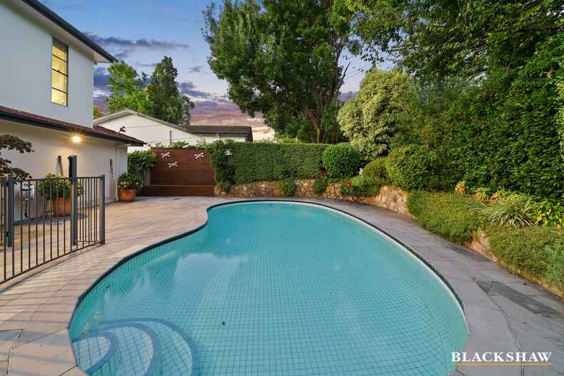 51 Curlewis Crescent Garran 51 Curlewis Crescent Garran