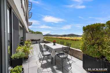 5/7 Eastlake Parade Kingston