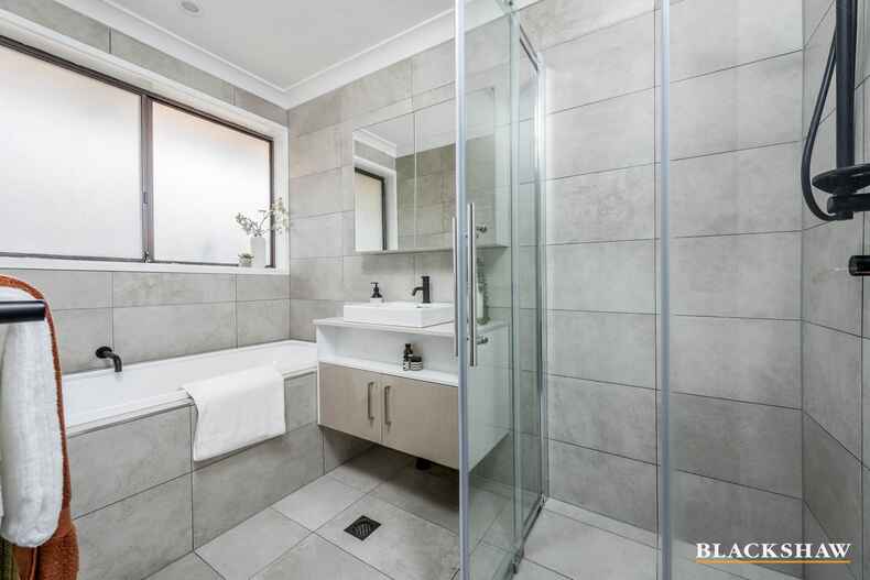 8 Bunker Place Charnwood 8 Bunker Place Charnwood