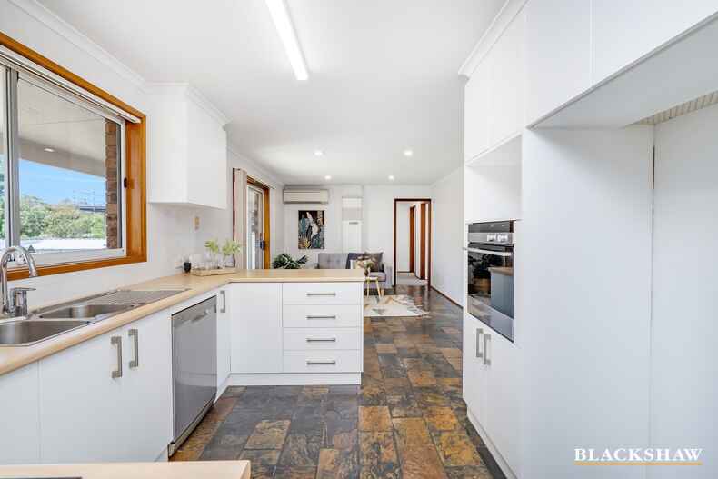 119 Ratcliffe Crescent Florey