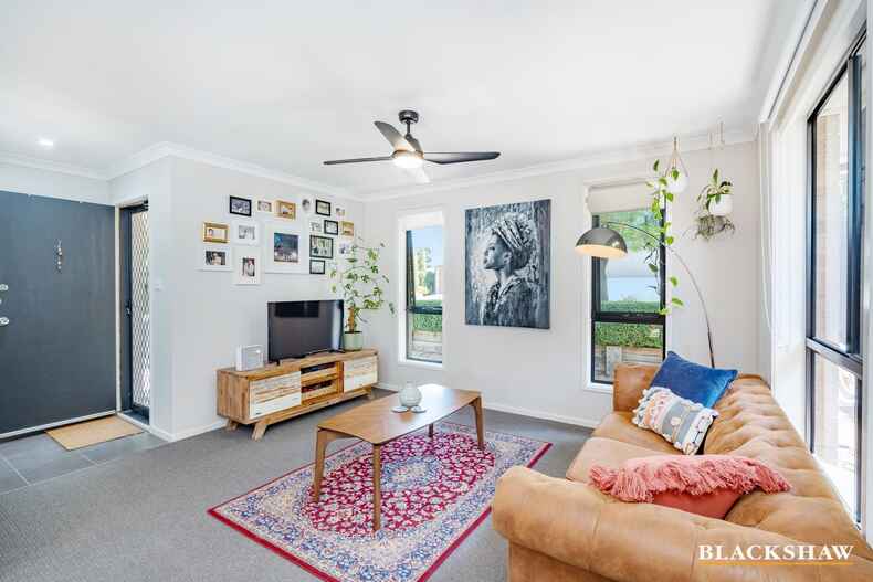 6 John James Loop Macgregor