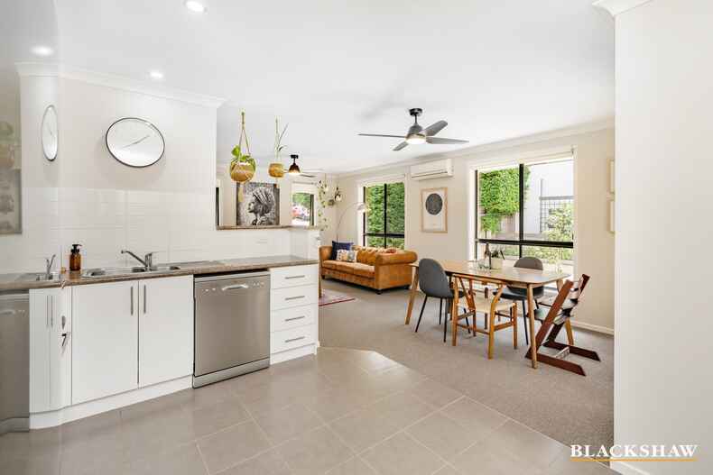 6 John James Loop Macgregor