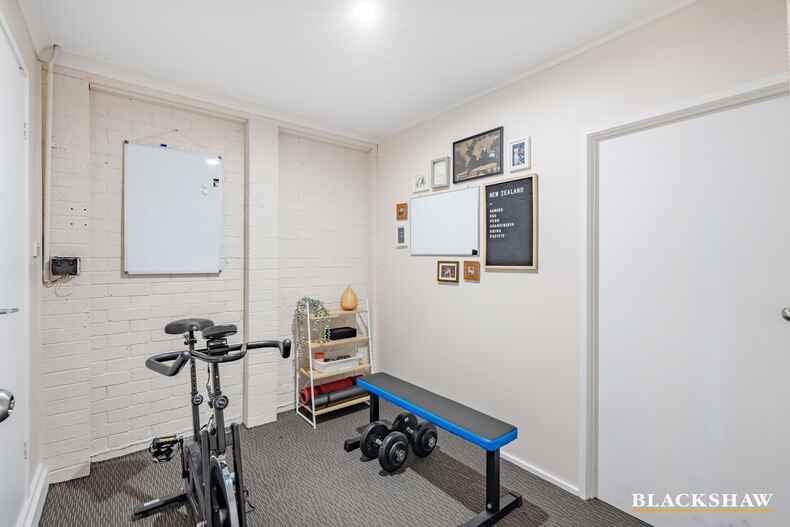 6 John James Loop Macgregor