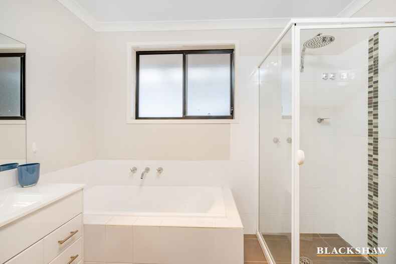 6 John James Loop Macgregor