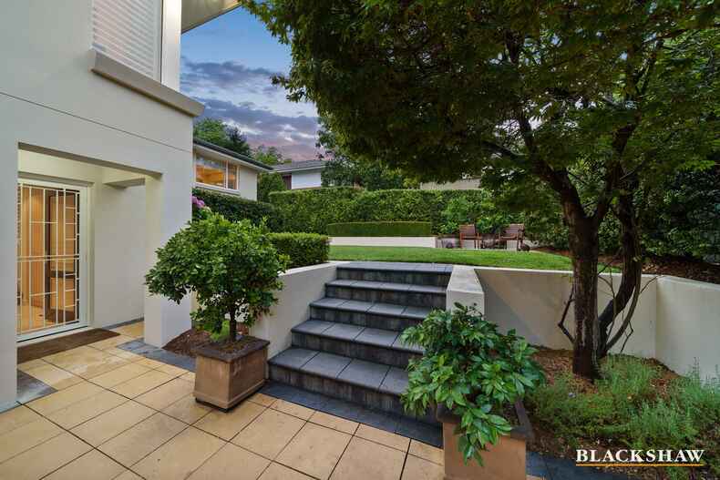 89 Strickland Crescent Deakin 89 Strickland Crescent Deakin