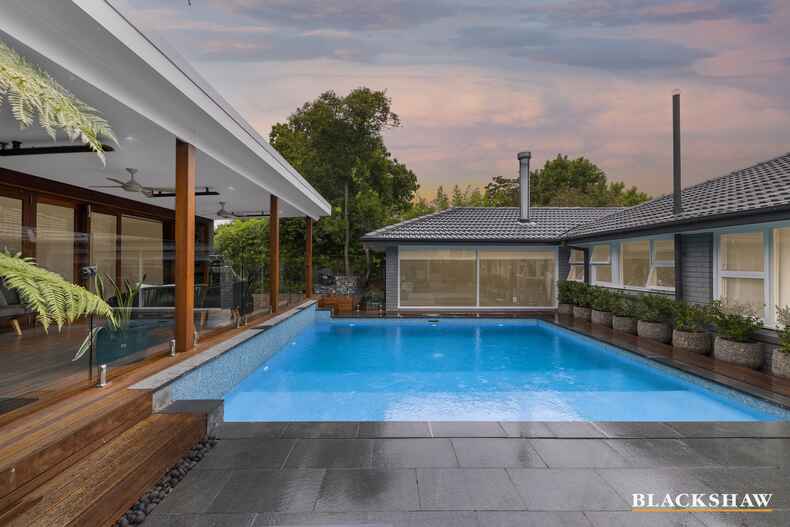 47 Stonehaven Crescent Deakin 47 Stonehaven Crescent Deakin