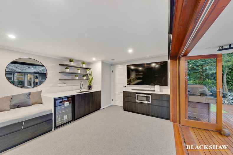 47 Stonehaven Crescent Deakin 47 Stonehaven Crescent Deakin