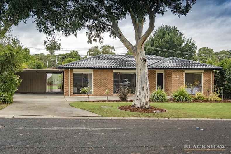 12 Withnell Circuit Kambah 12 Withnell Circuit Kambah