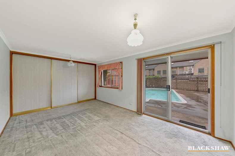 60 Novar Street Yarralumla 60 Novar Street Yarralumla