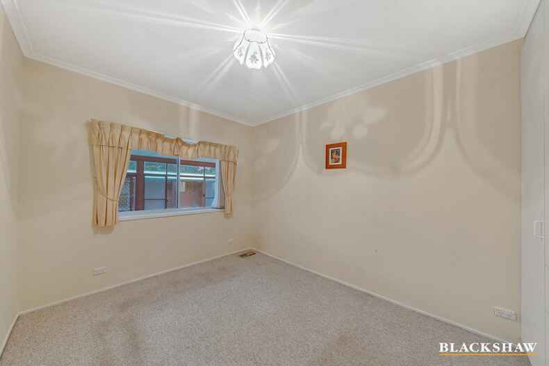 60 Novar Street Yarralumla 60 Novar Street Yarralumla