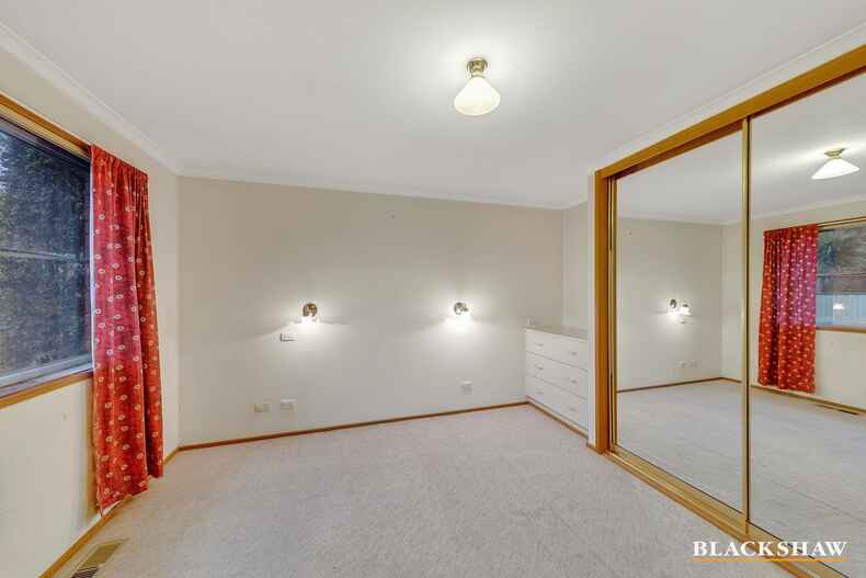 60 Novar Street Yarralumla 60 Novar Street Yarralumla