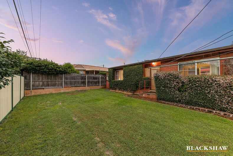 60 Novar Street Yarralumla 60 Novar Street Yarralumla