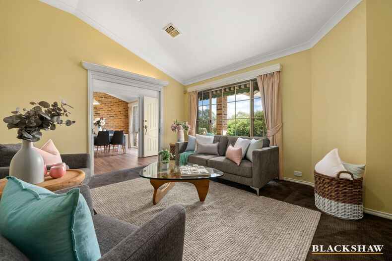 4/3 Derrington Crescent Bonython 4/3 Derrington Crescent Bonython