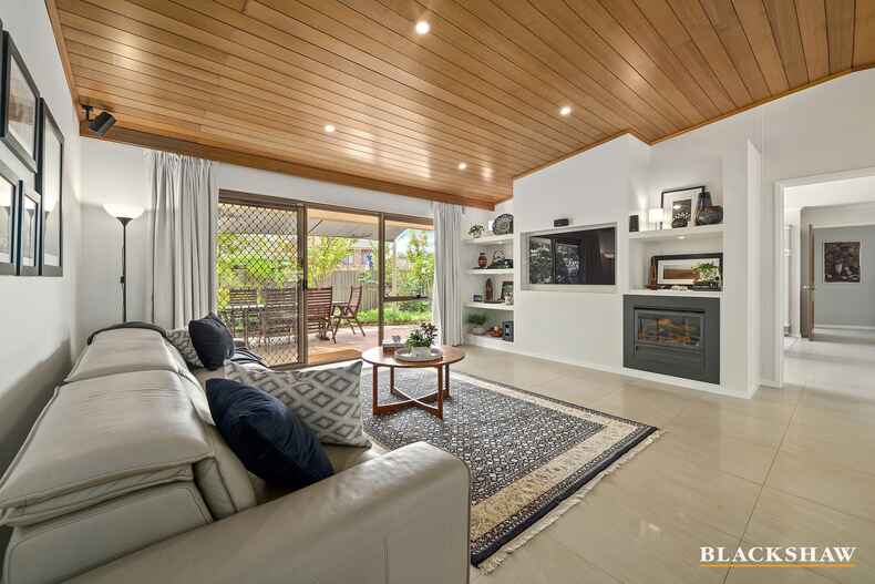 37 Twelvetrees Crescent Florey