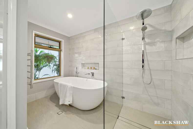 37 Twelvetrees Crescent Florey