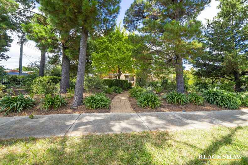 37 Twelvetrees Crescent Florey