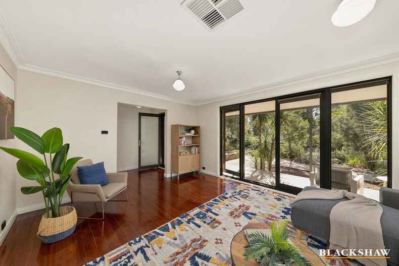 2 Messenger Street Holt 2 Messenger Street Holt