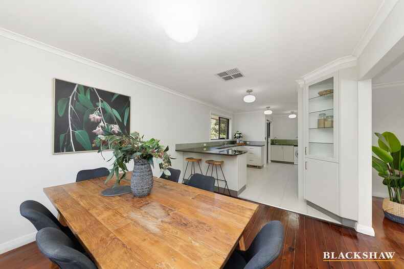 2 Messenger Street Holt 2 Messenger Street Holt