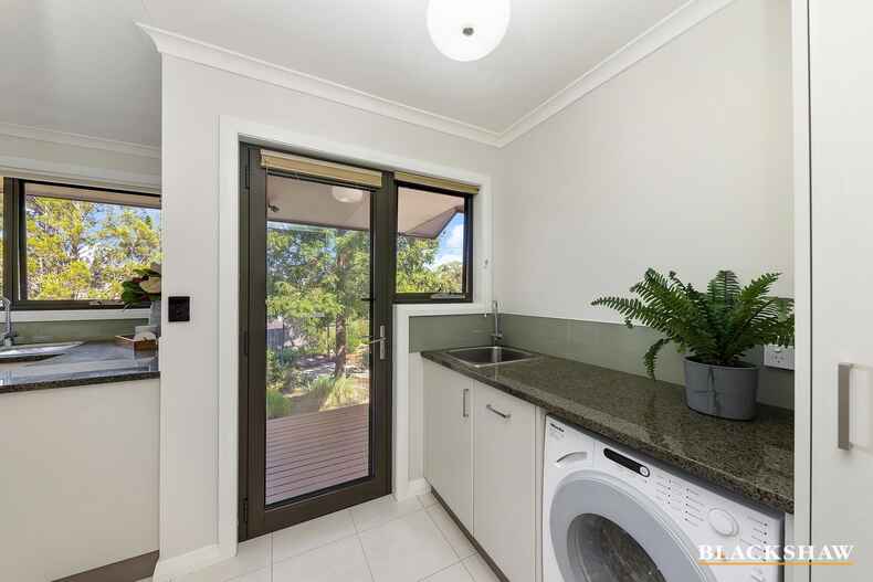 2 Messenger Street Holt 2 Messenger Street Holt