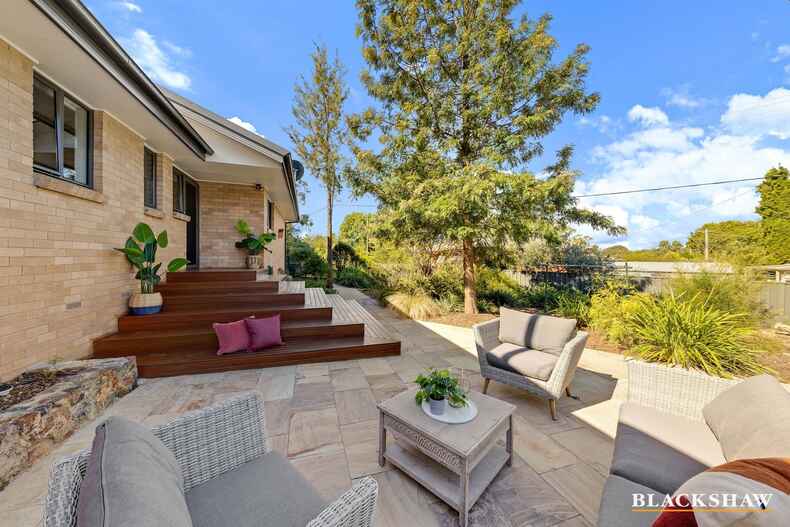 2 Messenger Street Holt 2 Messenger Street Holt