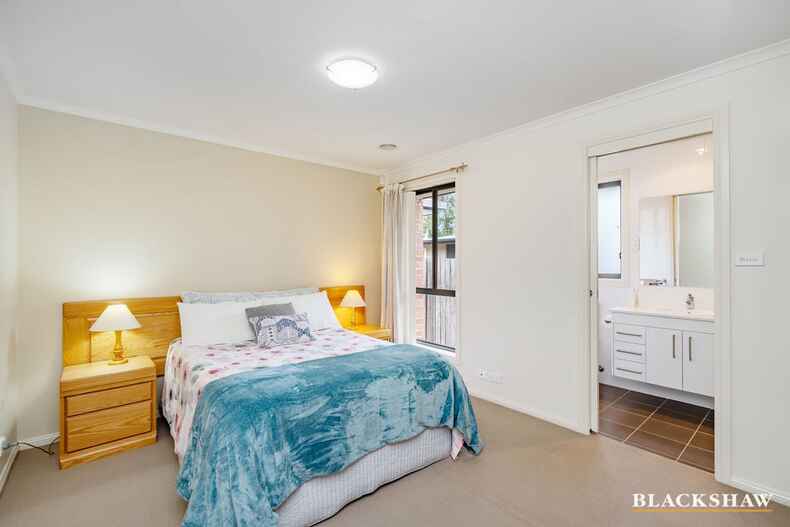 2/25 Lind Close Fraser 2/25 Lind Close Fraser