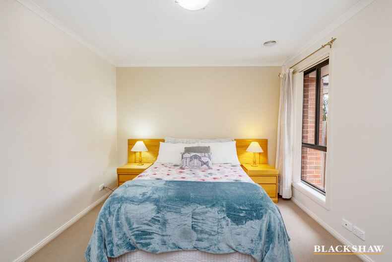 2/25 Lind Close Fraser 2/25 Lind Close Fraser