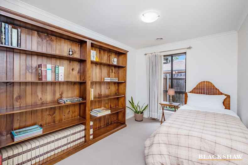 2/25 Lind Close Fraser 2/25 Lind Close Fraser